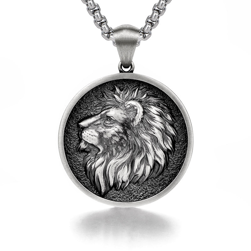 Vintage Lion Head Round Pendant