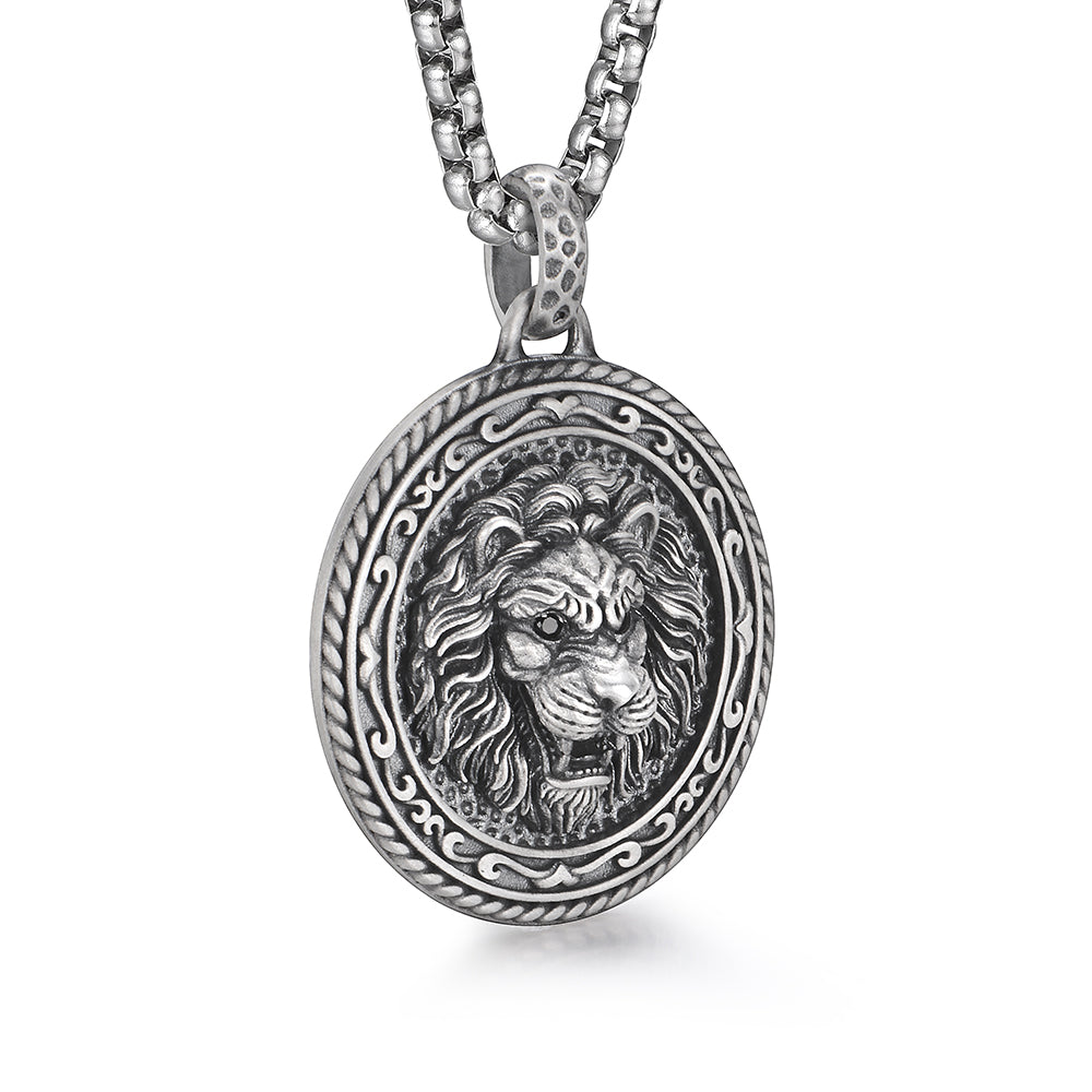 Vintage Howling Lion Round Pendant