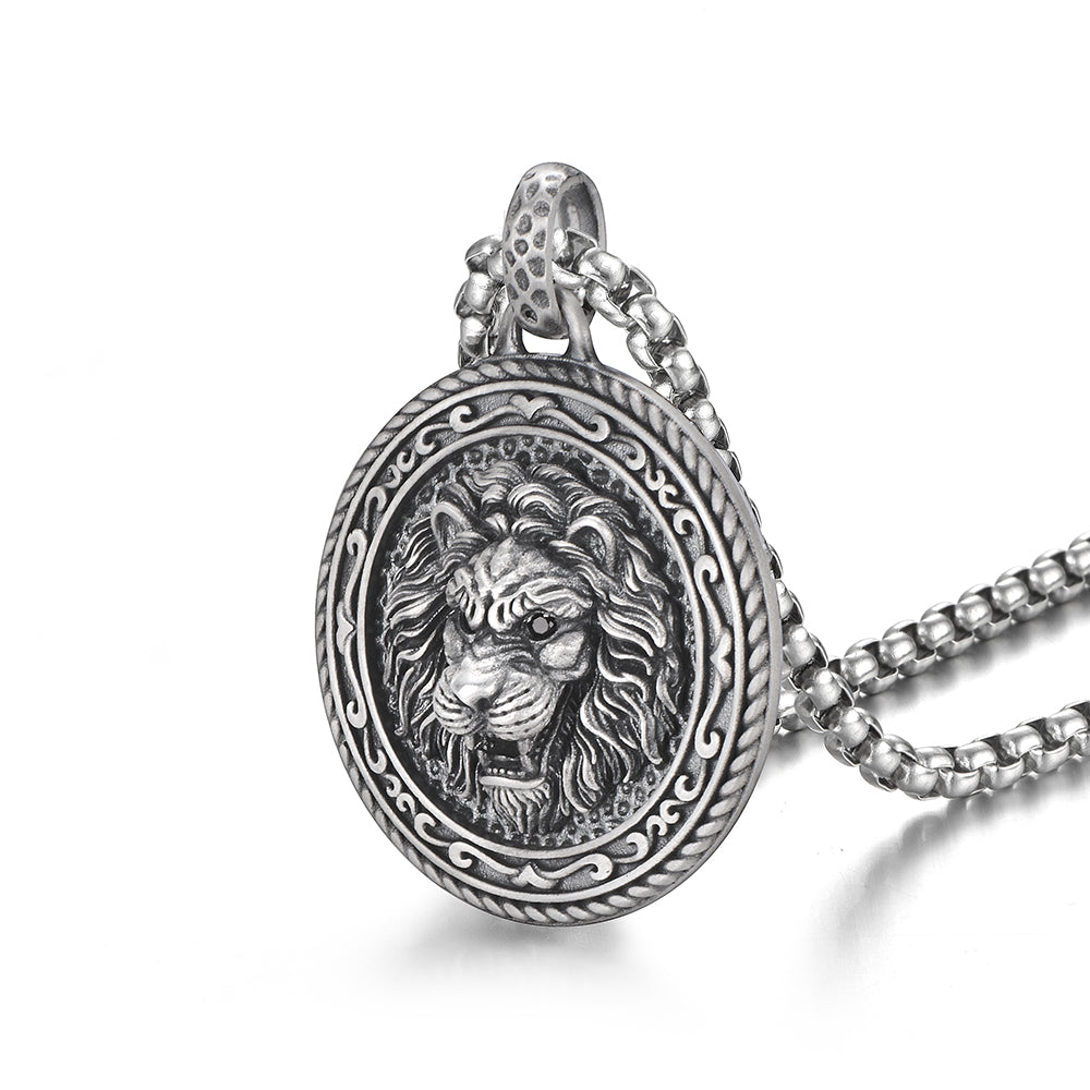 Vintage Howling Lion Round Pendant