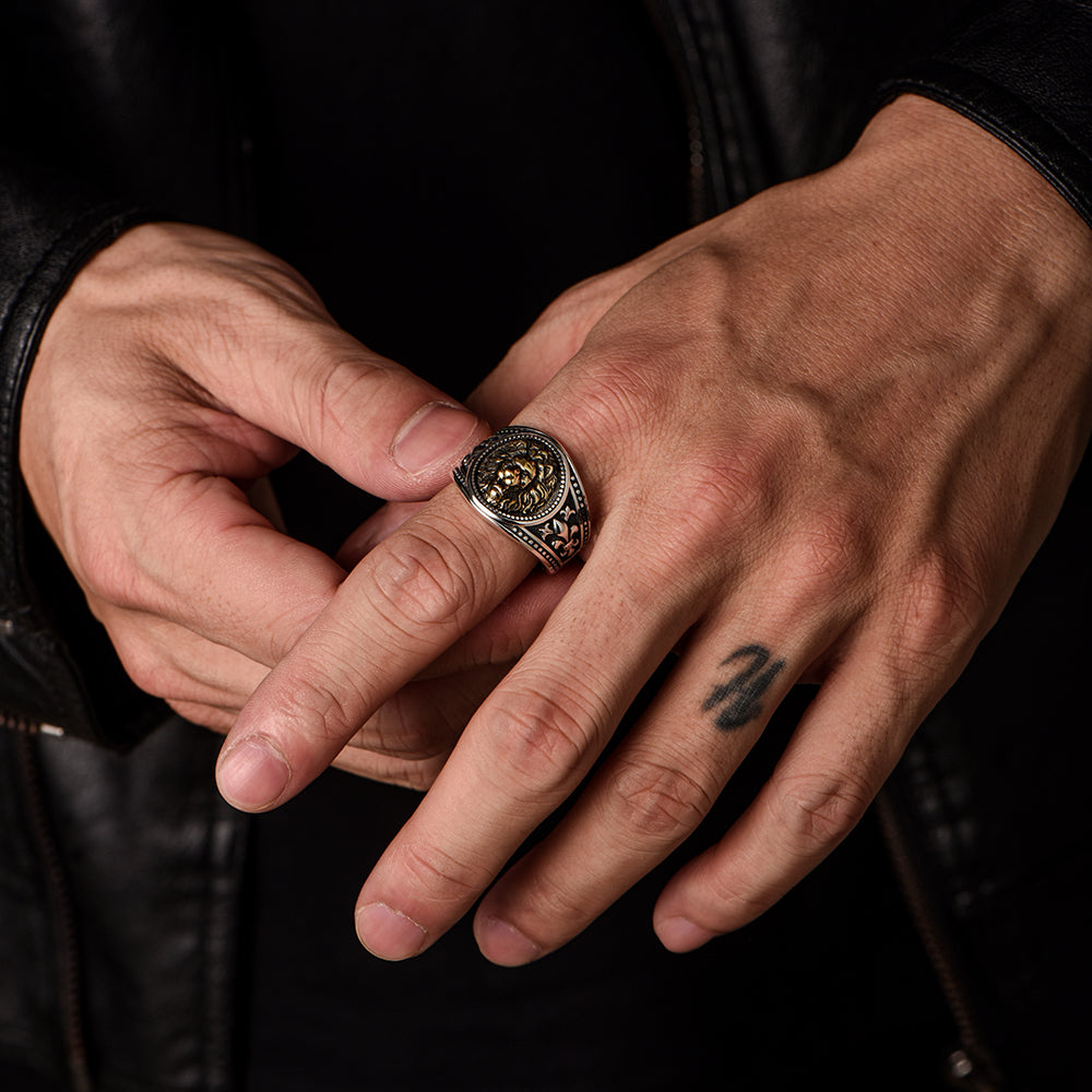 Vintage Fleur De Lis Lion Signet Ring