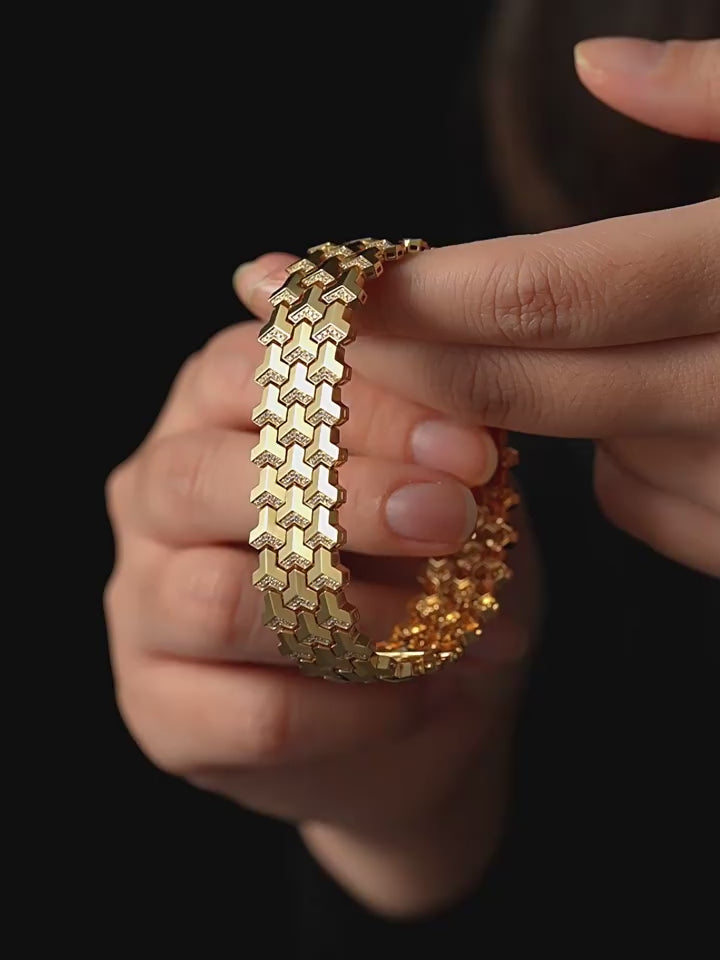 #color_yellow-gold