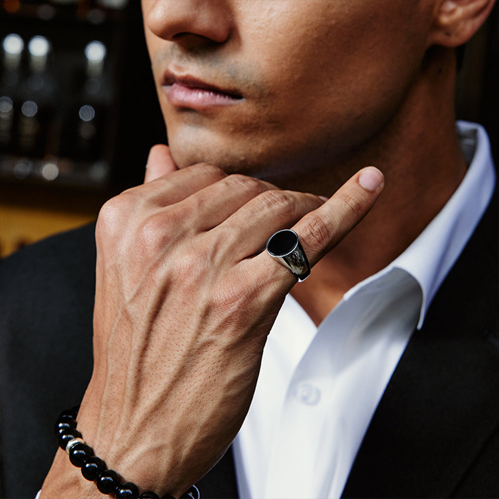 Black Onyx Round Signet Ring