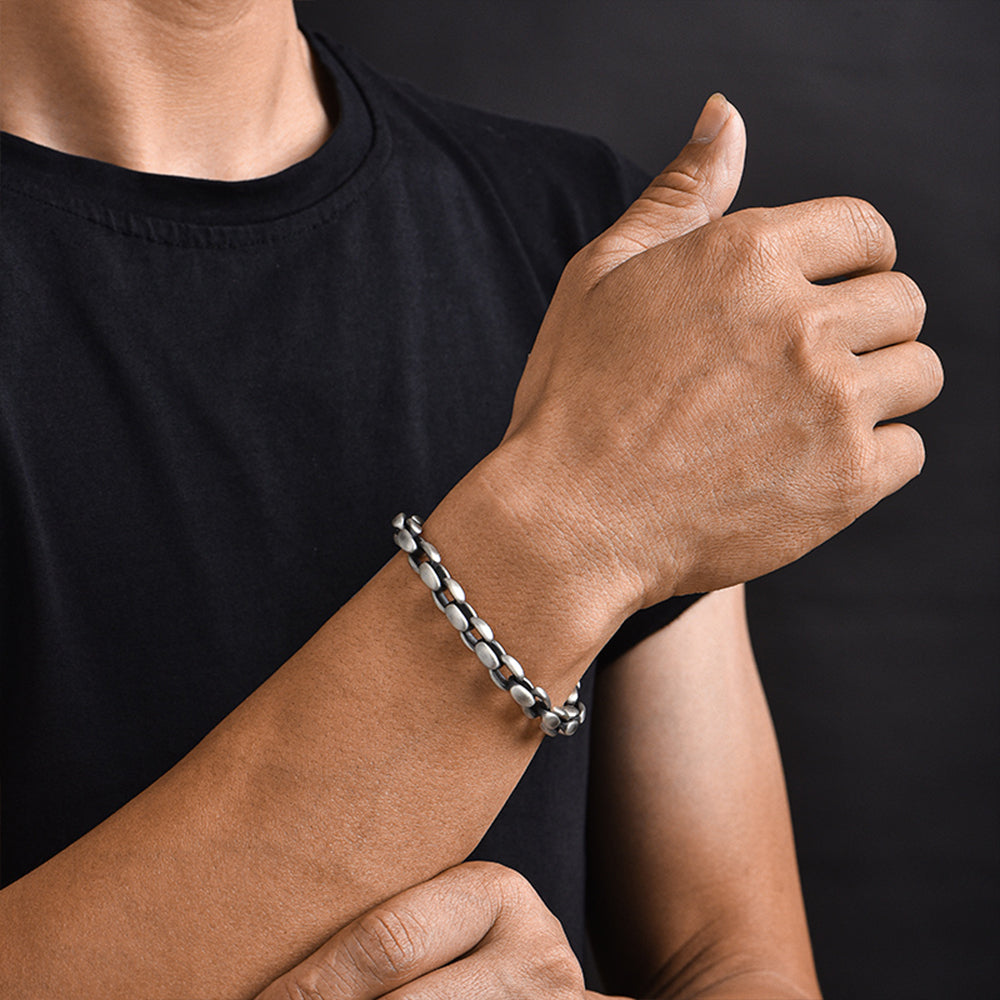 Elongated Box Chain Bracelet