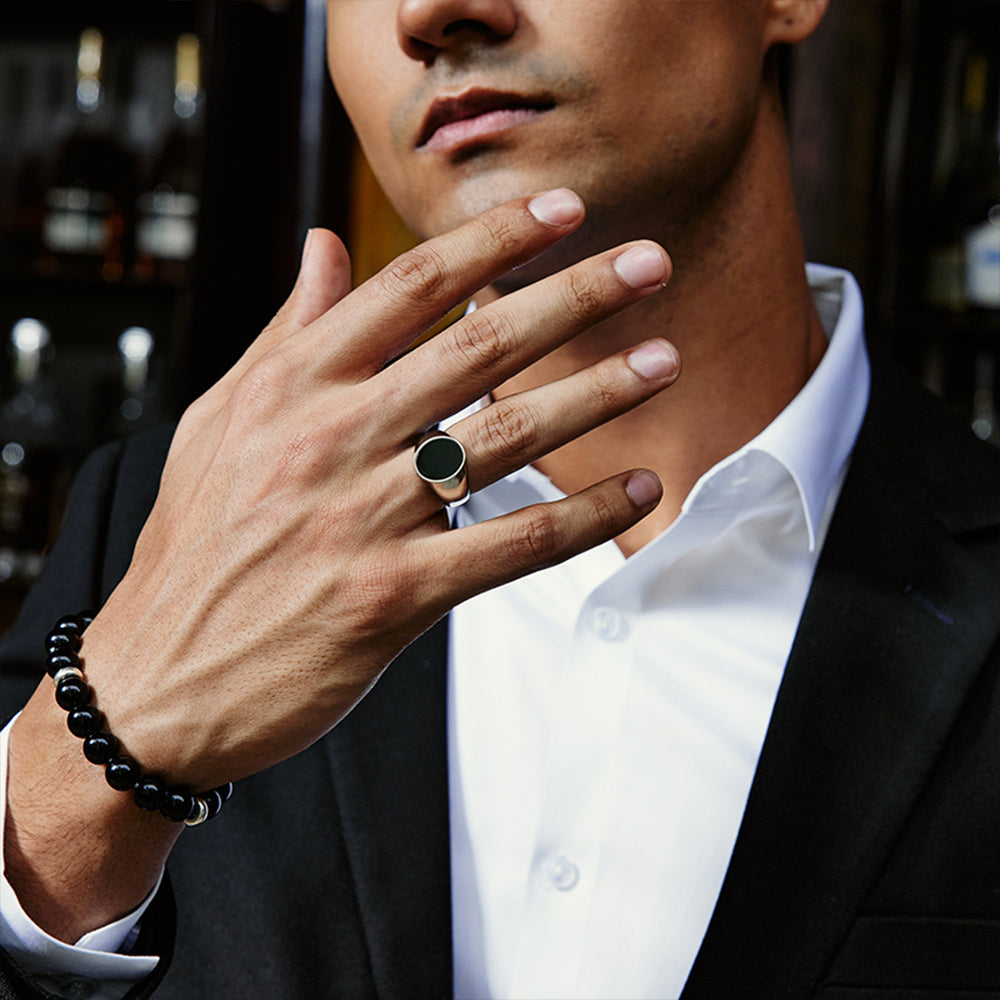 Black Onyx Round Signet Ring