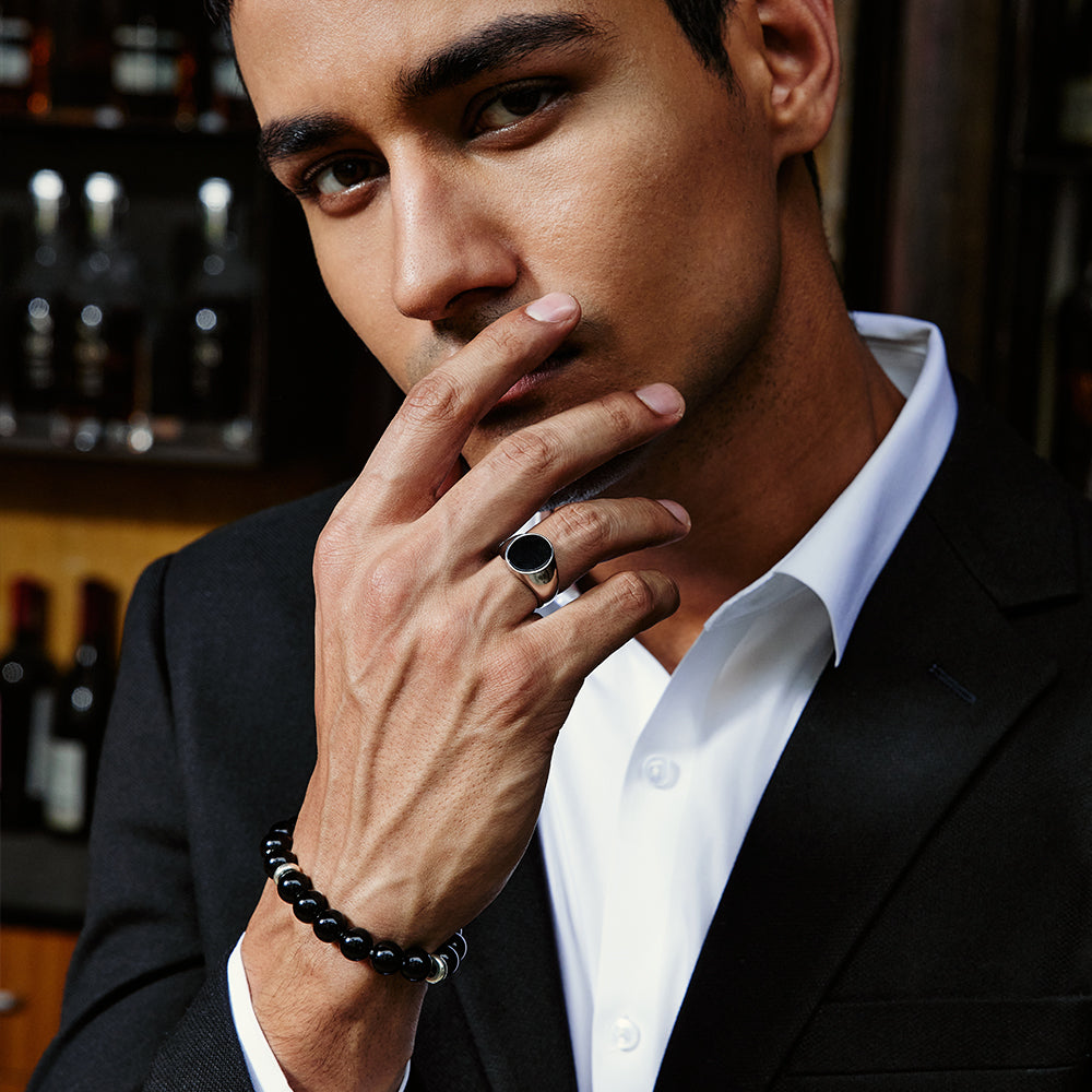 Black Onyx Round Signet Ring
