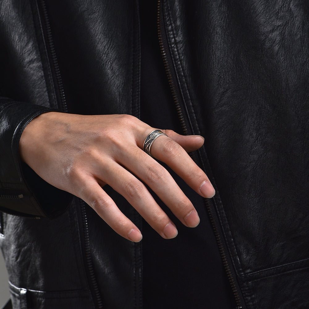 Vintage Feather Ring Band