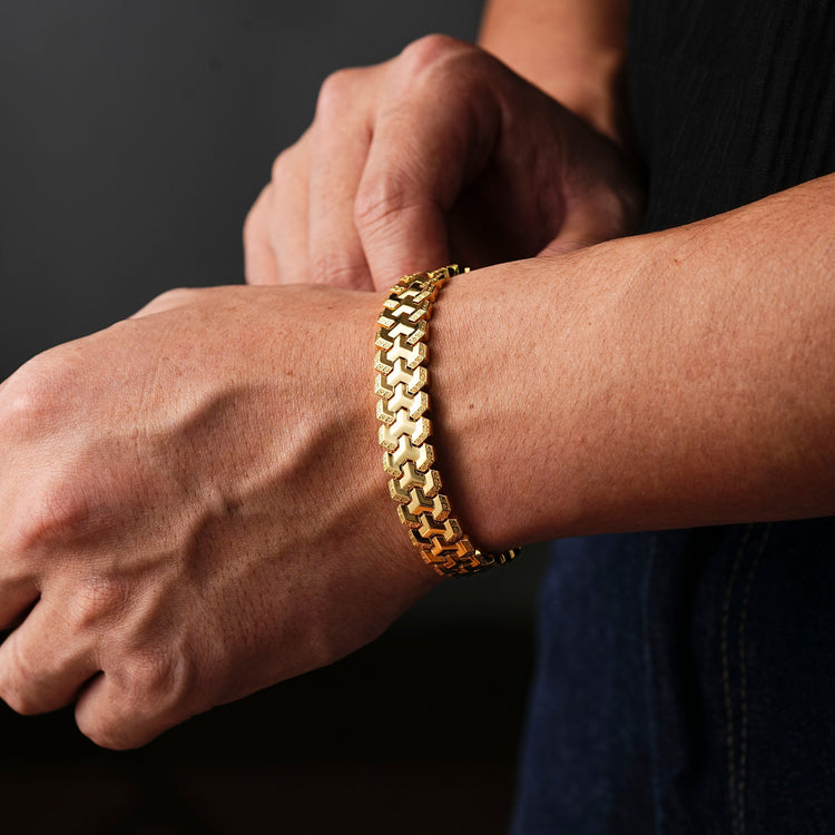 #color_yellow-gold