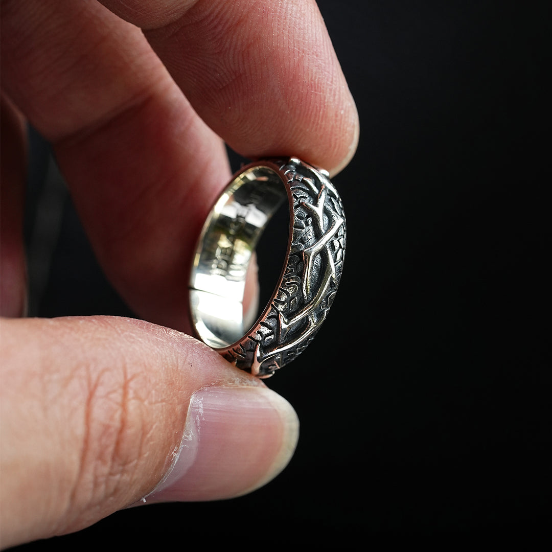 Vintage Thorn Ring Band