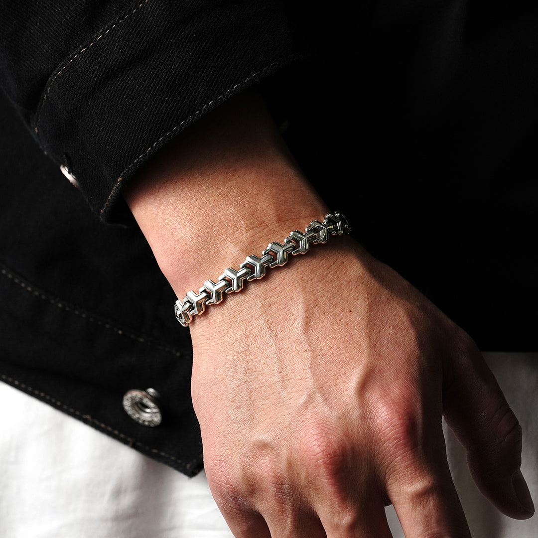 Solid Single Row Armor Bracelet