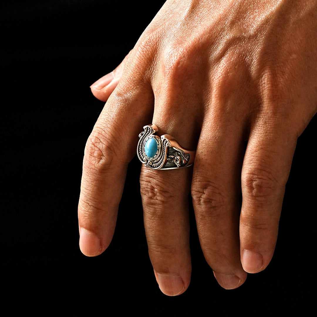 Vintage Horseshoe Turquoise Ring
