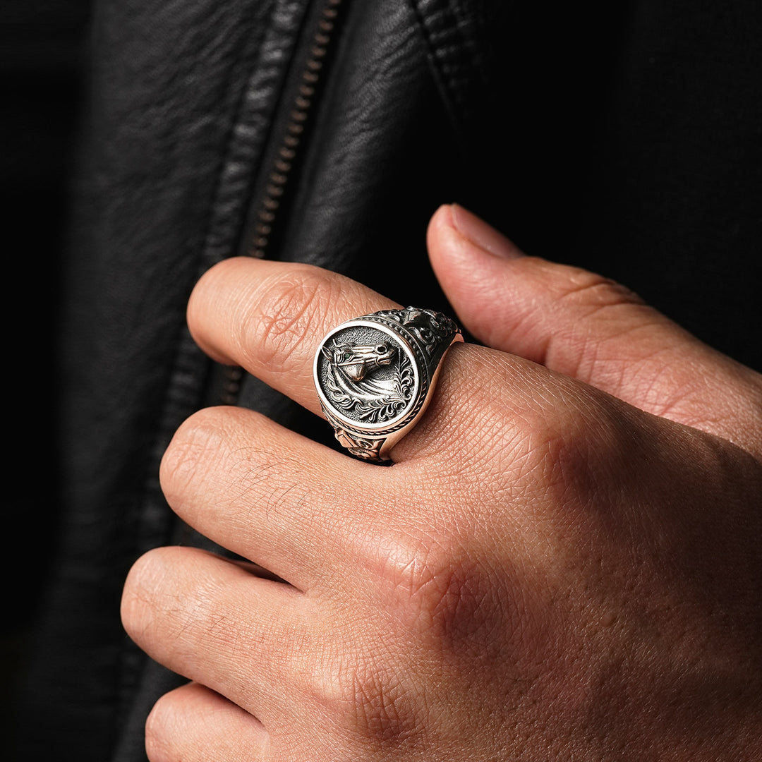 Vintage Fleur-De-Lis Horse Signet Ring