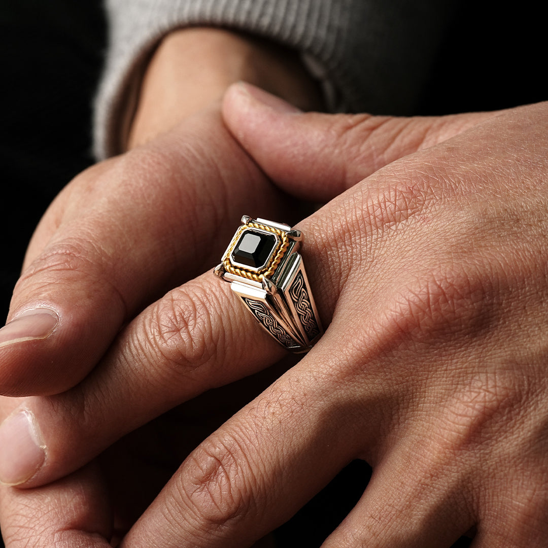 Vintage Empire Black Onyx Signet Ring
