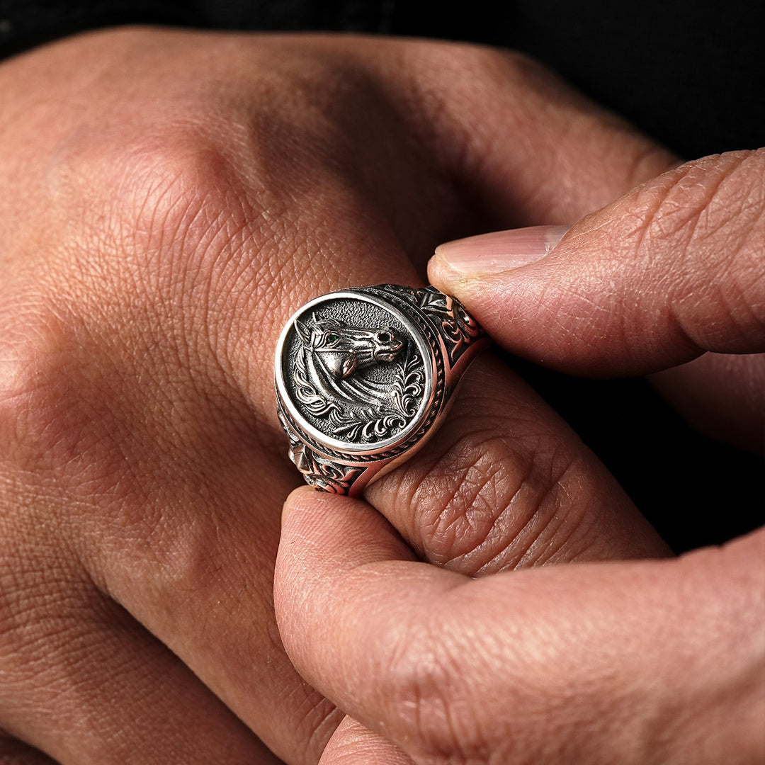Vintage Fleur-De-Lis Horse Signet Ring