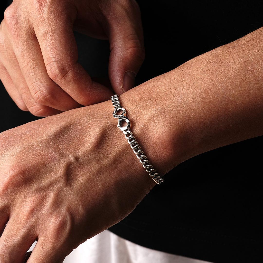 Vintage Infinity Möbius Loop Cuban Link Bracelet