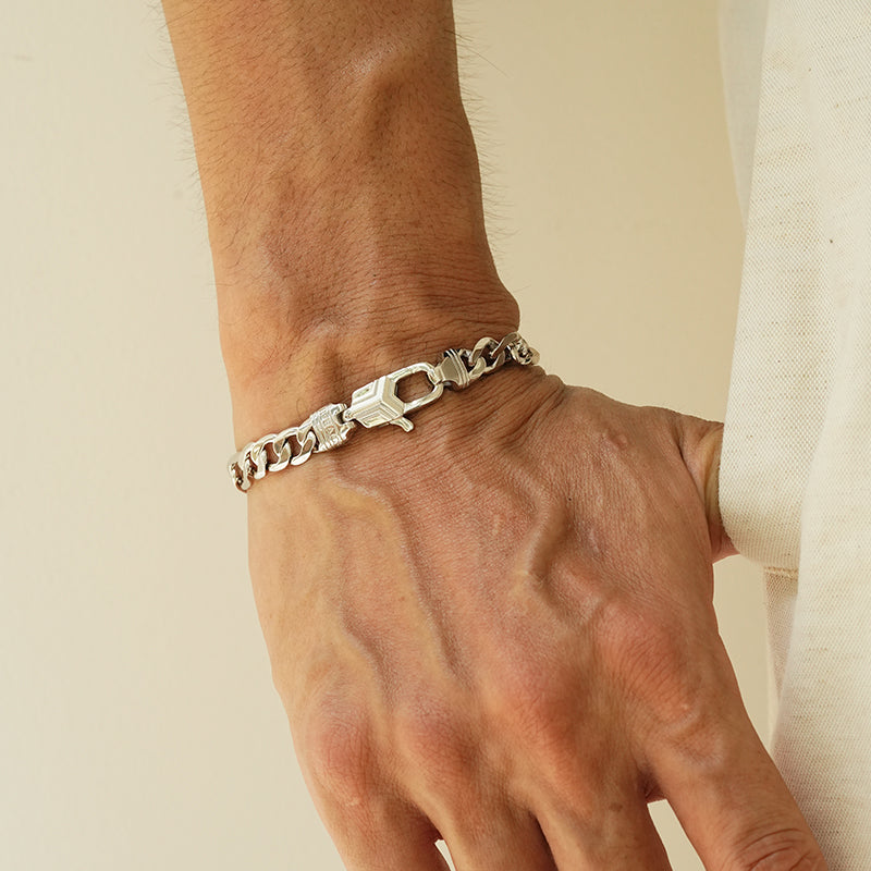 Figaro Armor Bracelet
