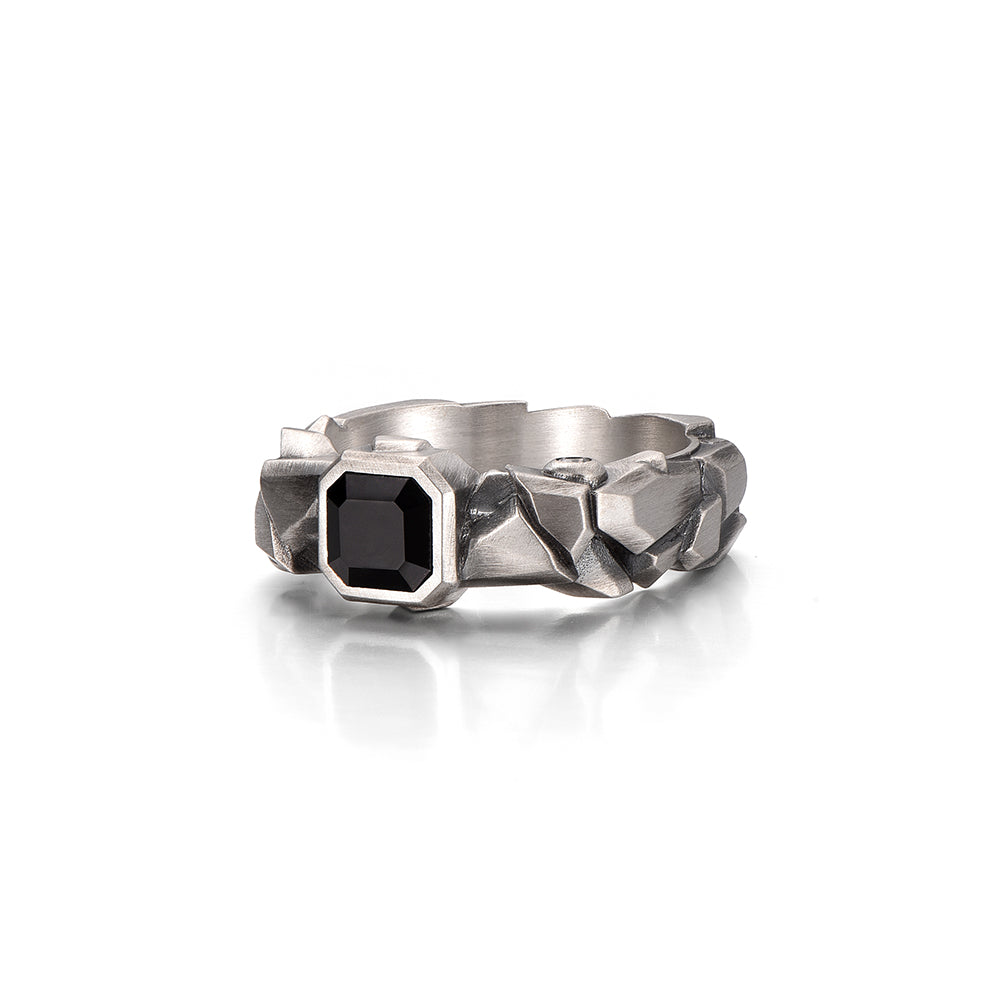 Monolith Black Onyx Ring Band