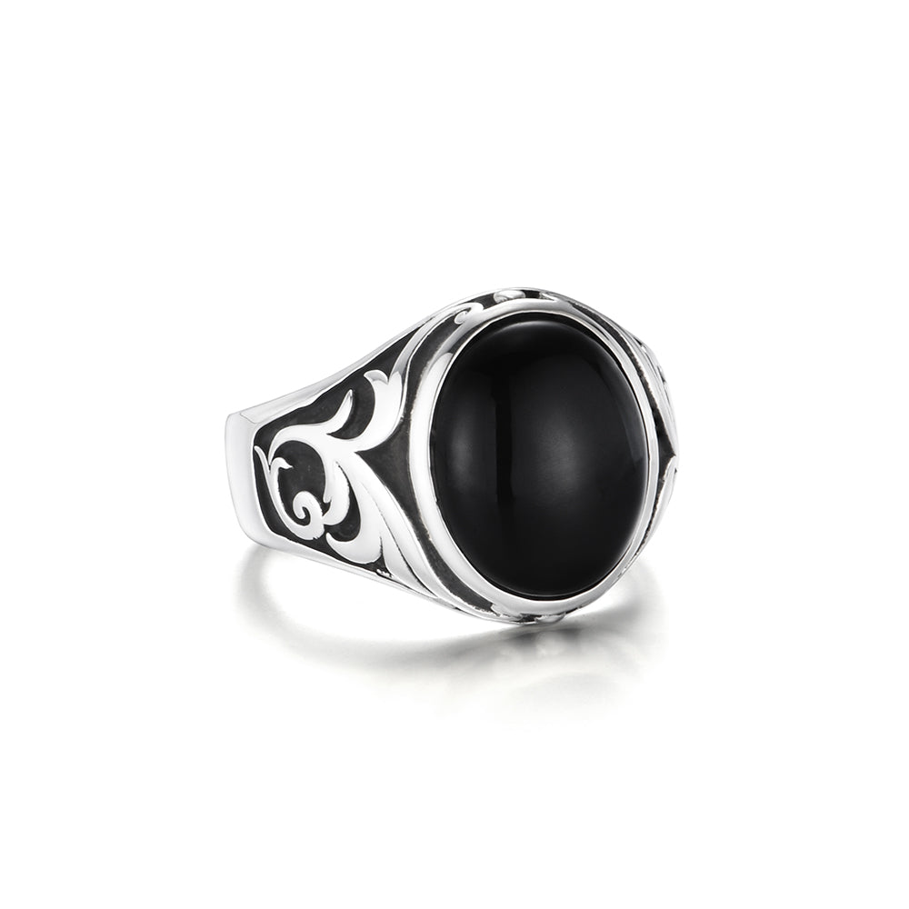 Vintage Karahanamon Black Onyx Signet Ring