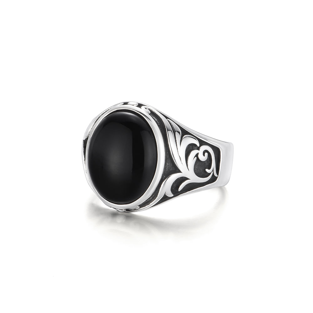 Vintage Karahanamon Black Onyx Signet Ring