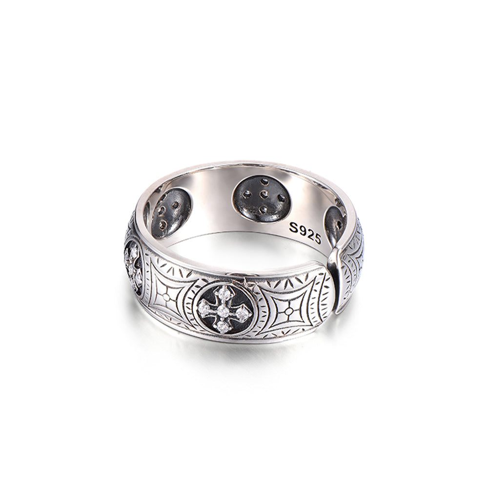 Iced Bottony Cross Ring Band