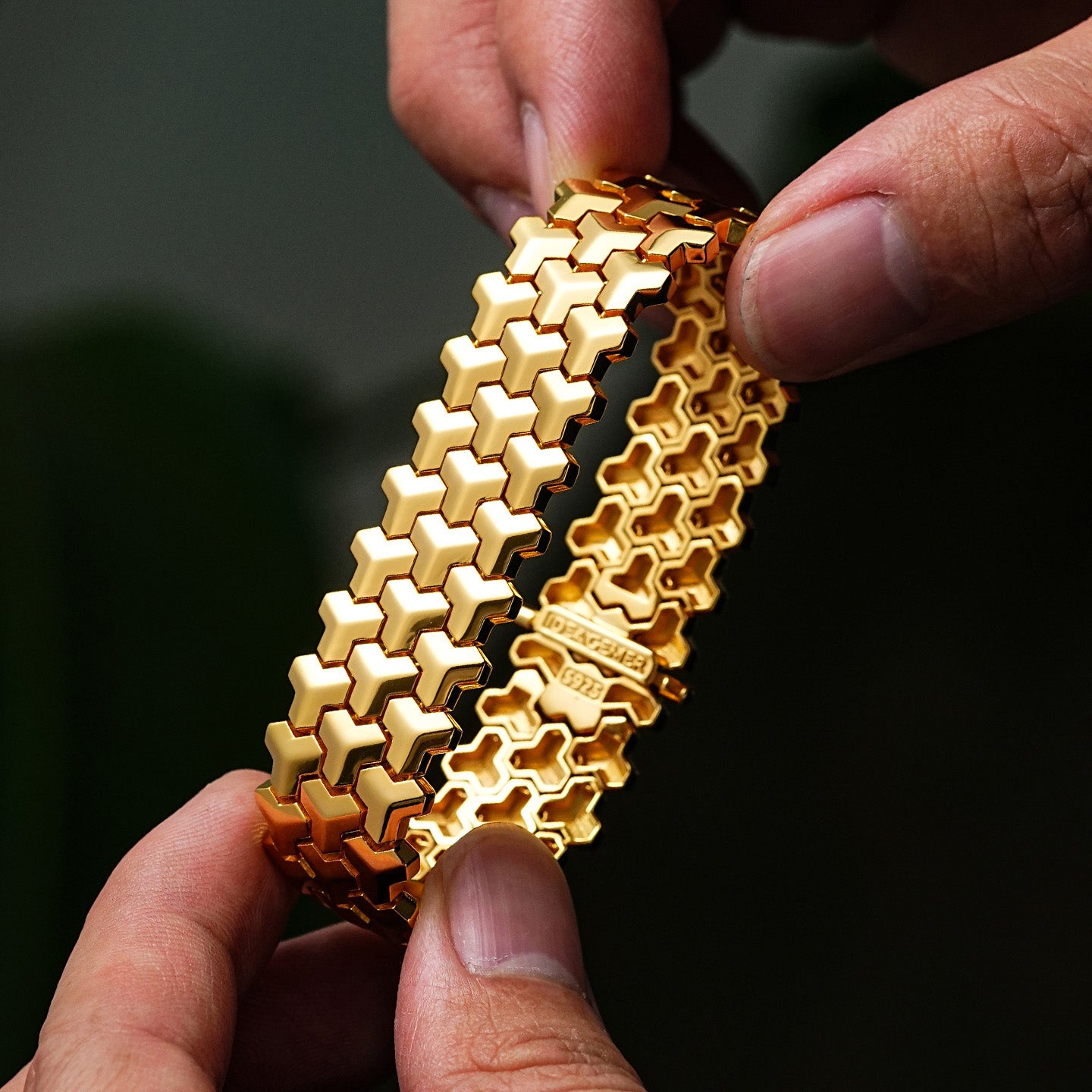 #color_yellow-gold
