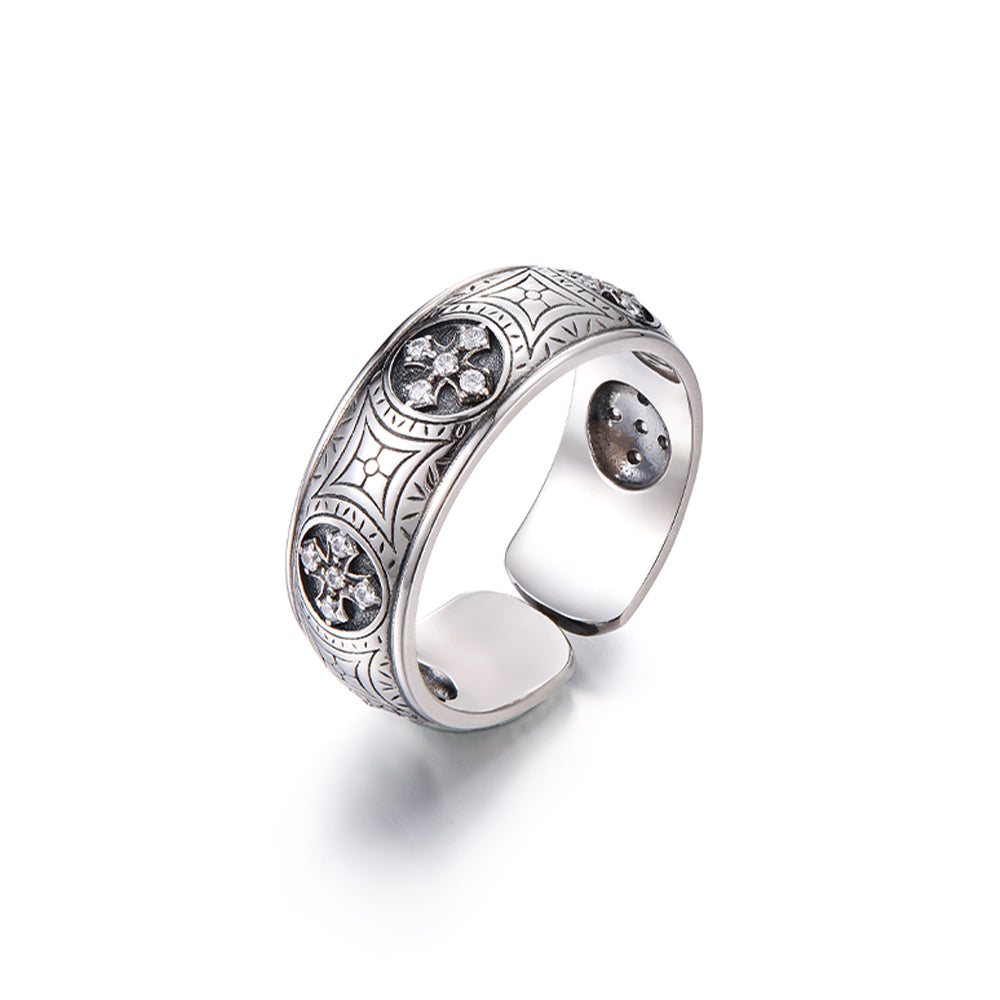 Iced Bottony Cross Ring Band