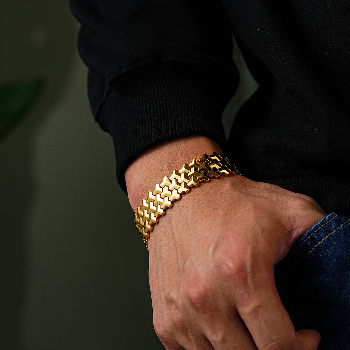 #color_yellow-gold