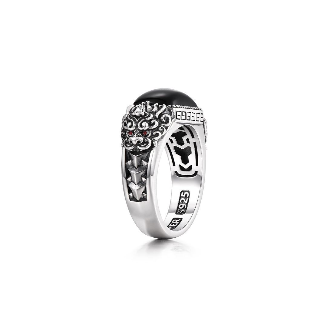 Vintage Guardian Beast Black Onyx Armor Ring