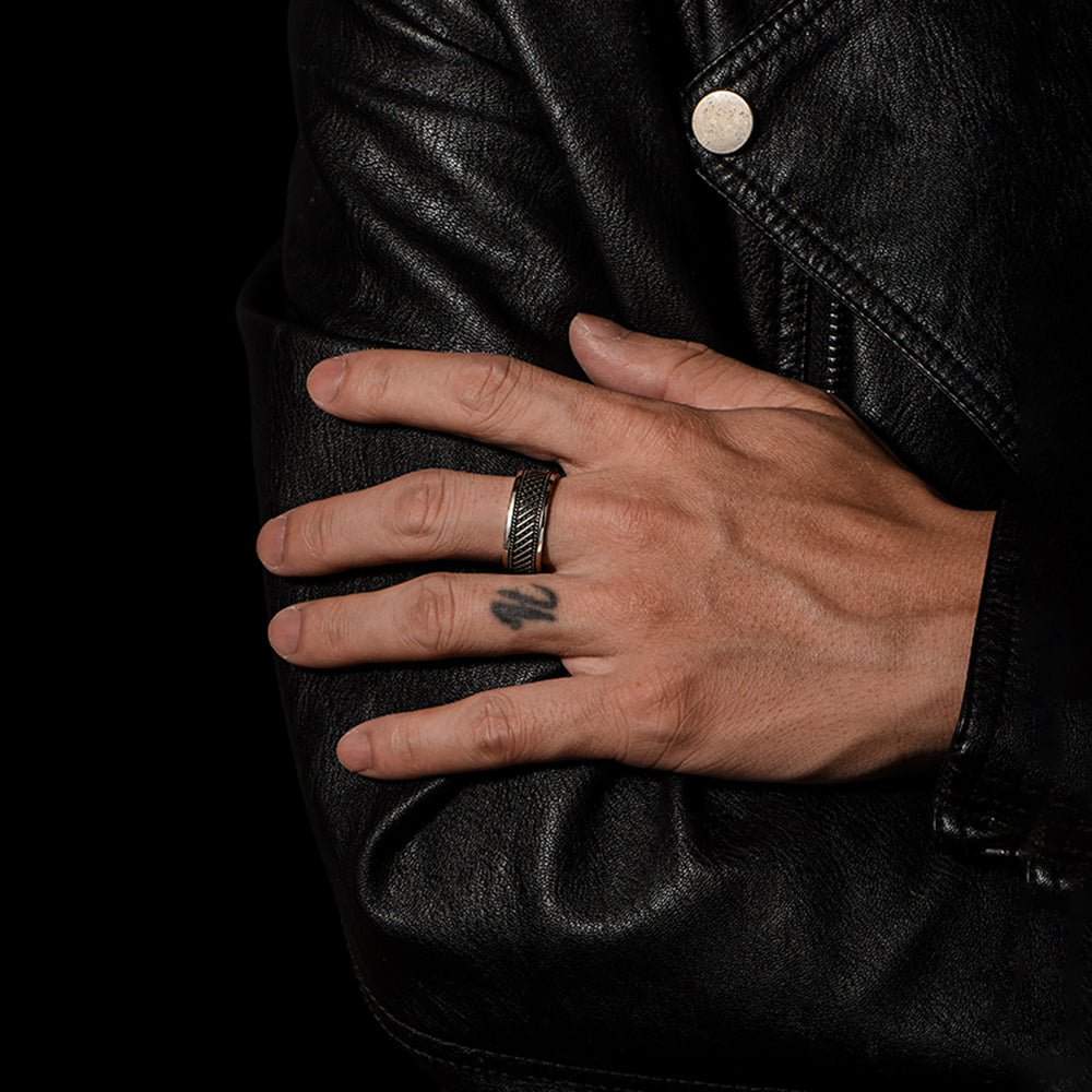 Vintage Points & Lines Ring Band