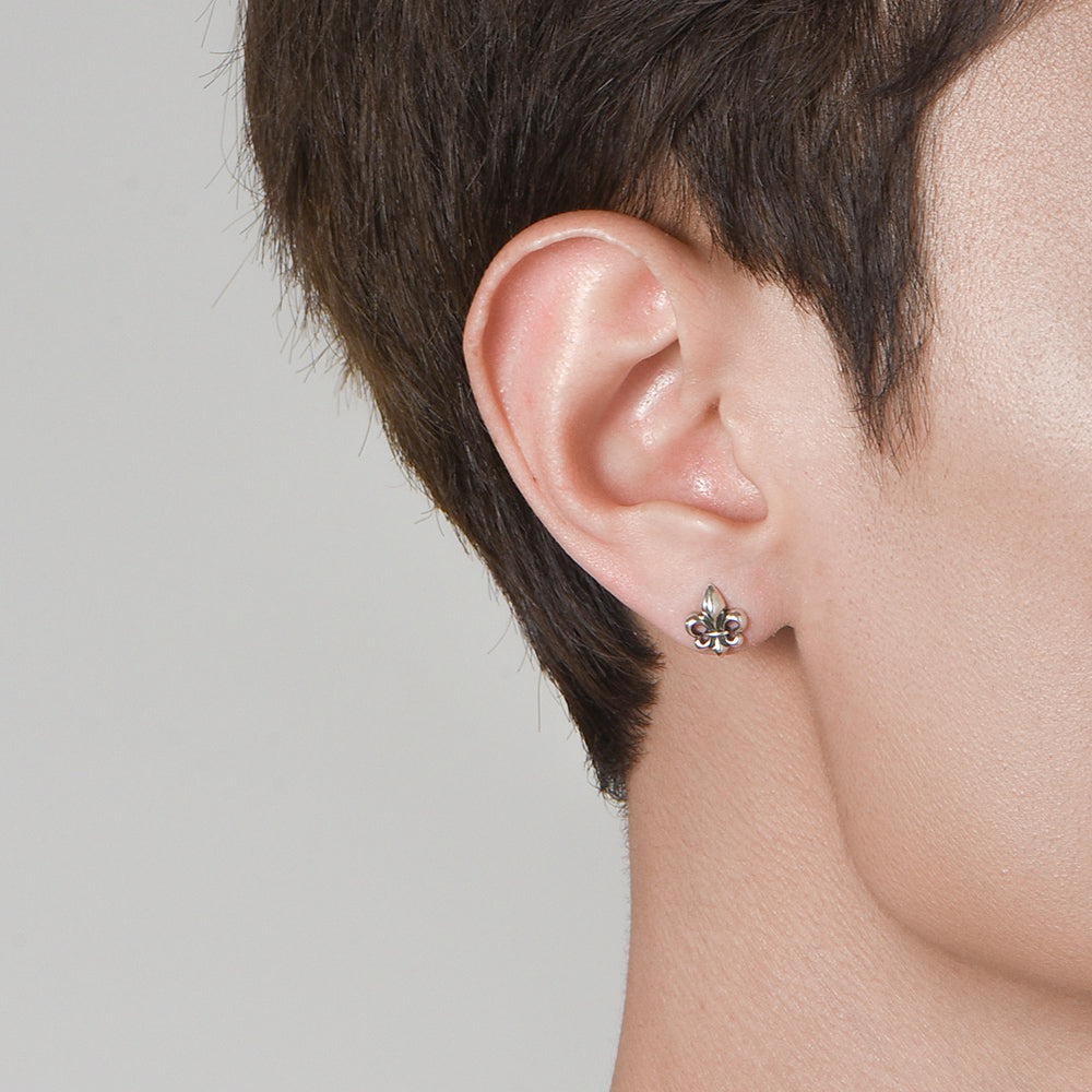 Vintage Fleur De Lis Iris Stud Earrings