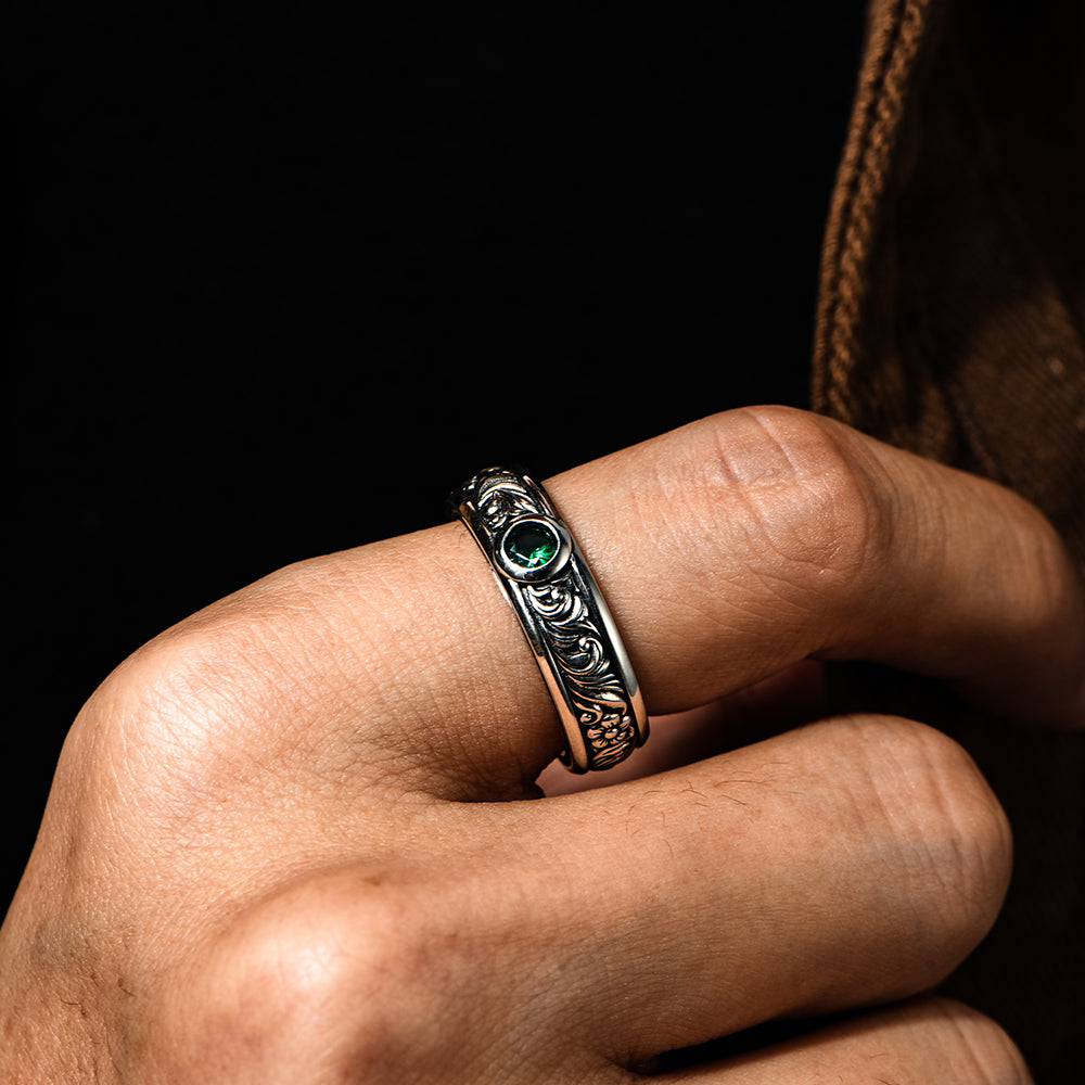 Vintage Gemstone Hedera Ring