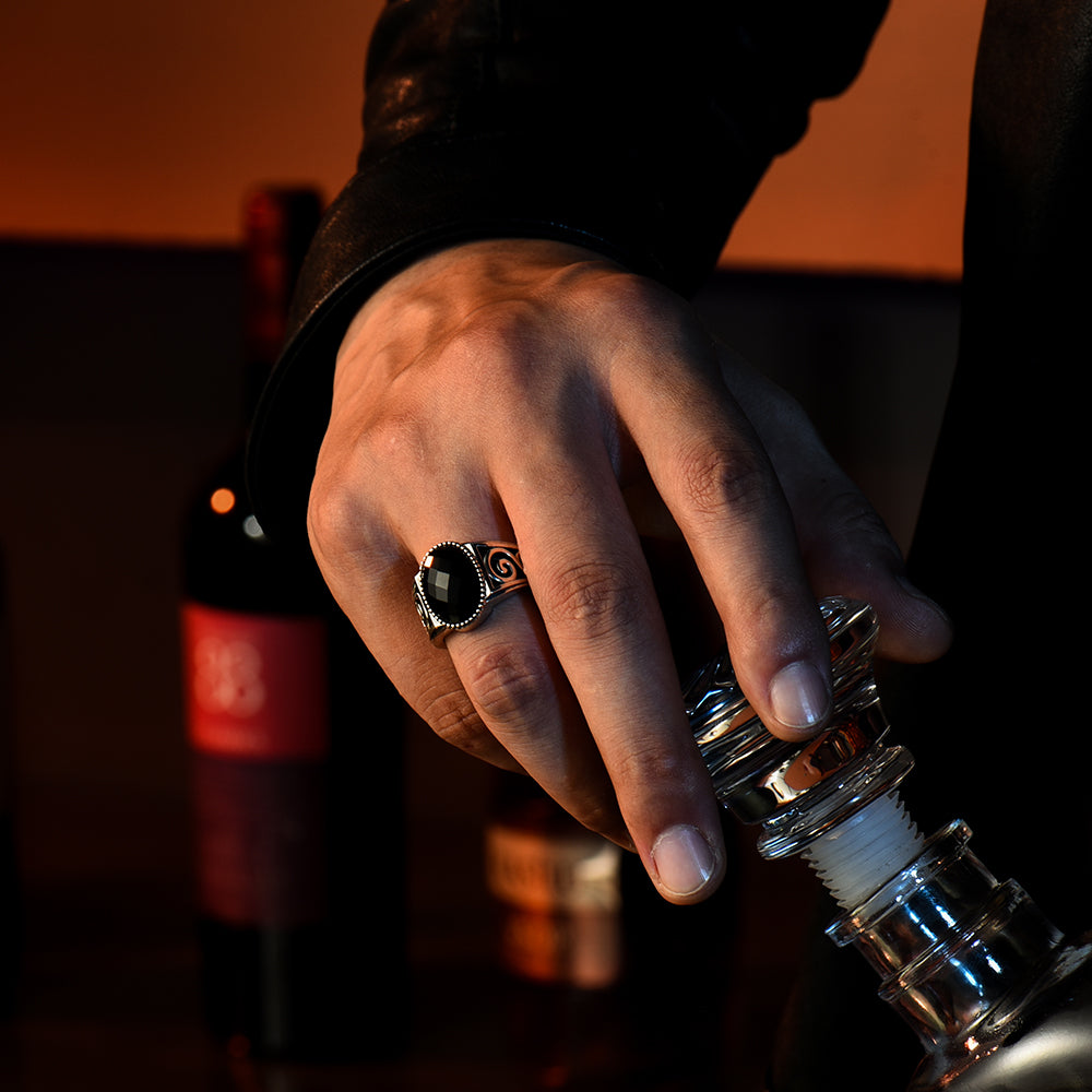 Vintage Oval Black Onyx Signet Ring