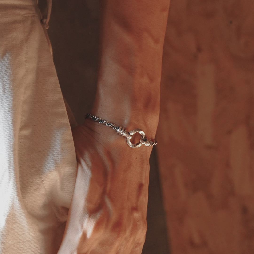 Mobius Hoop Rope Chain Bracelet