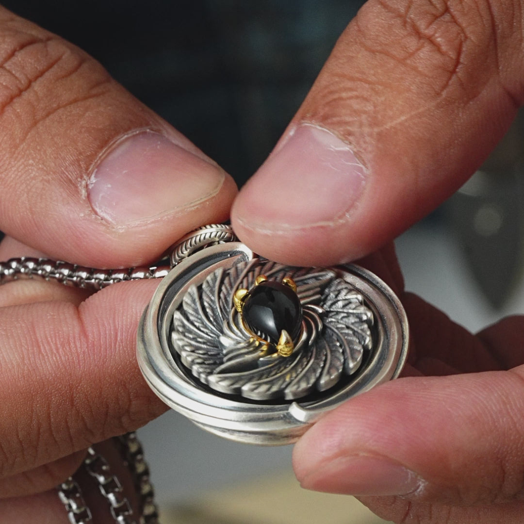 Vintage Black Onyx Spirit Eagle Spinning Wings Pendant