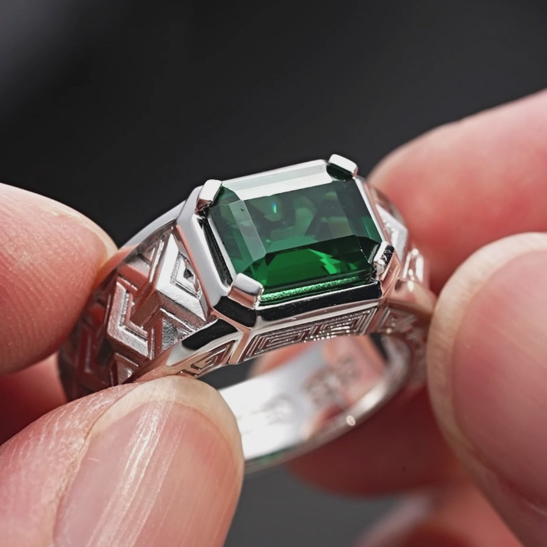 Moiré Emerald Armor Ring