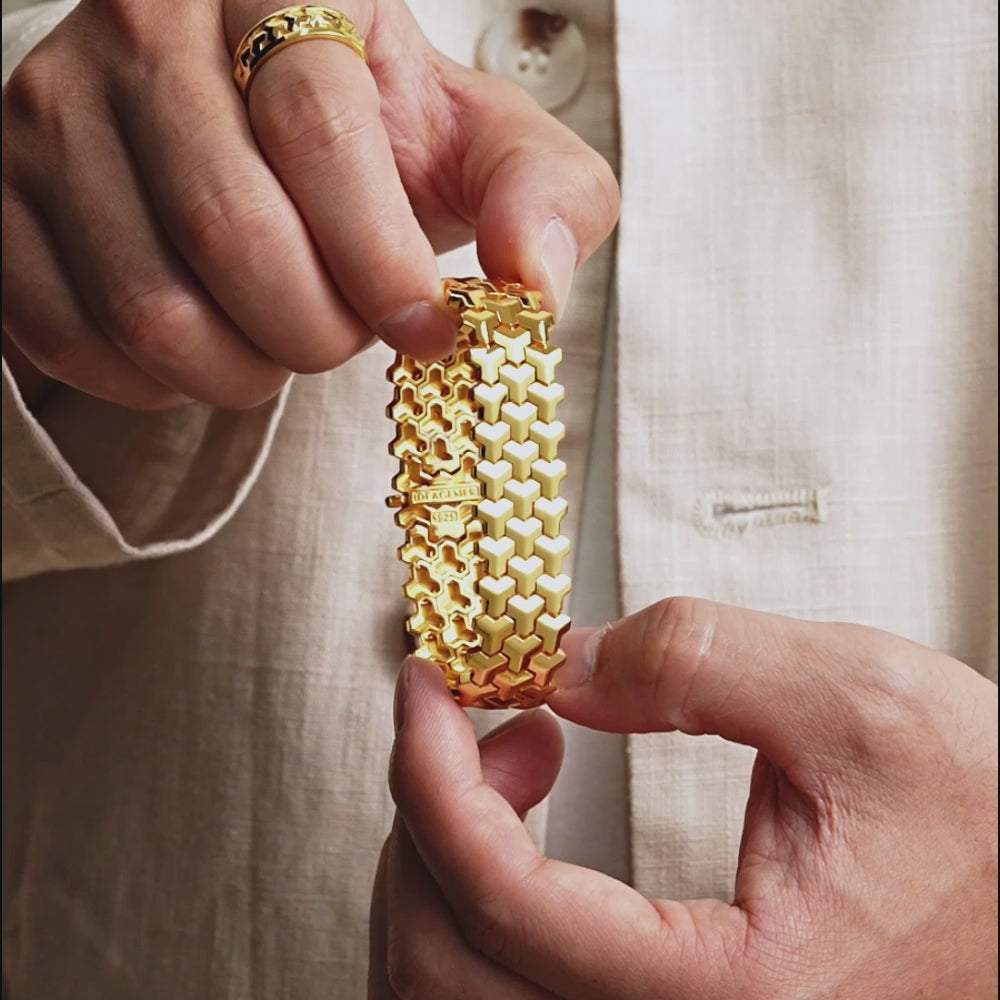 #color_yellow-gold